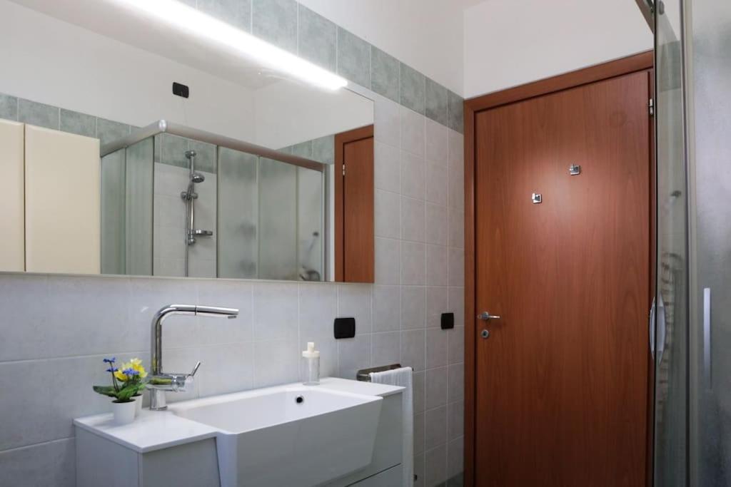 15 Min Padova Appartamento Moderno Travato Legnaro Eksteriør bilde
